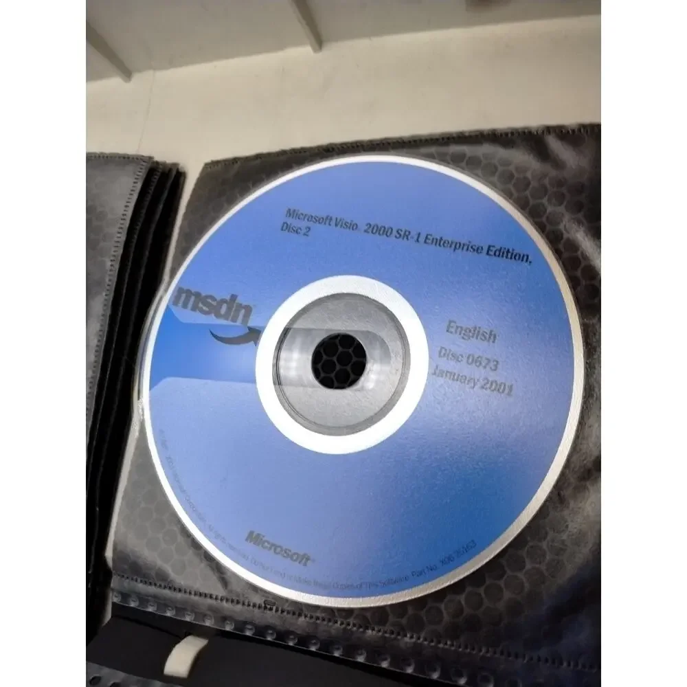 MSDN Software CD's Microsoft Windows 2000 server, Visual Studio Office Jan 2001